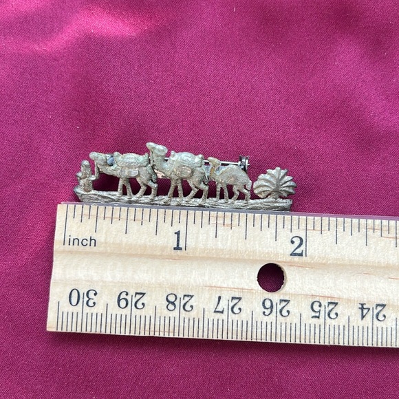 Vintage Silver Camel Caravan Brooch - Picture 13 of 16